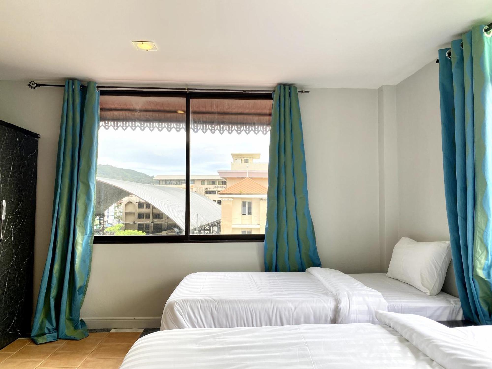 Beachwalk Minotel Patong Exterior photo