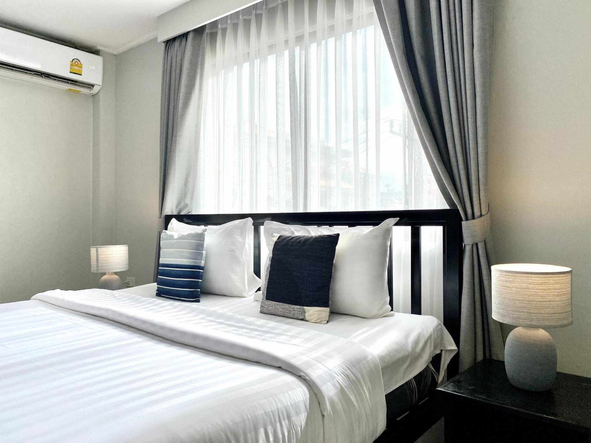 Beachwalk Minotel Patong Exterior photo