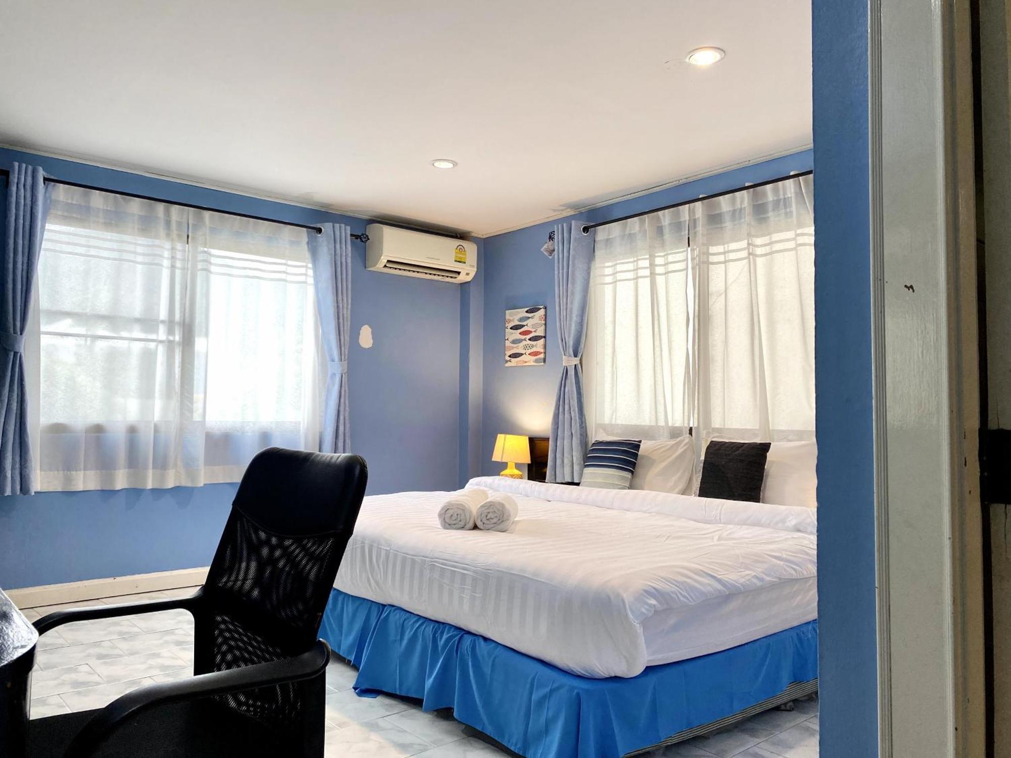 Beachwalk Minotel Patong Exterior photo