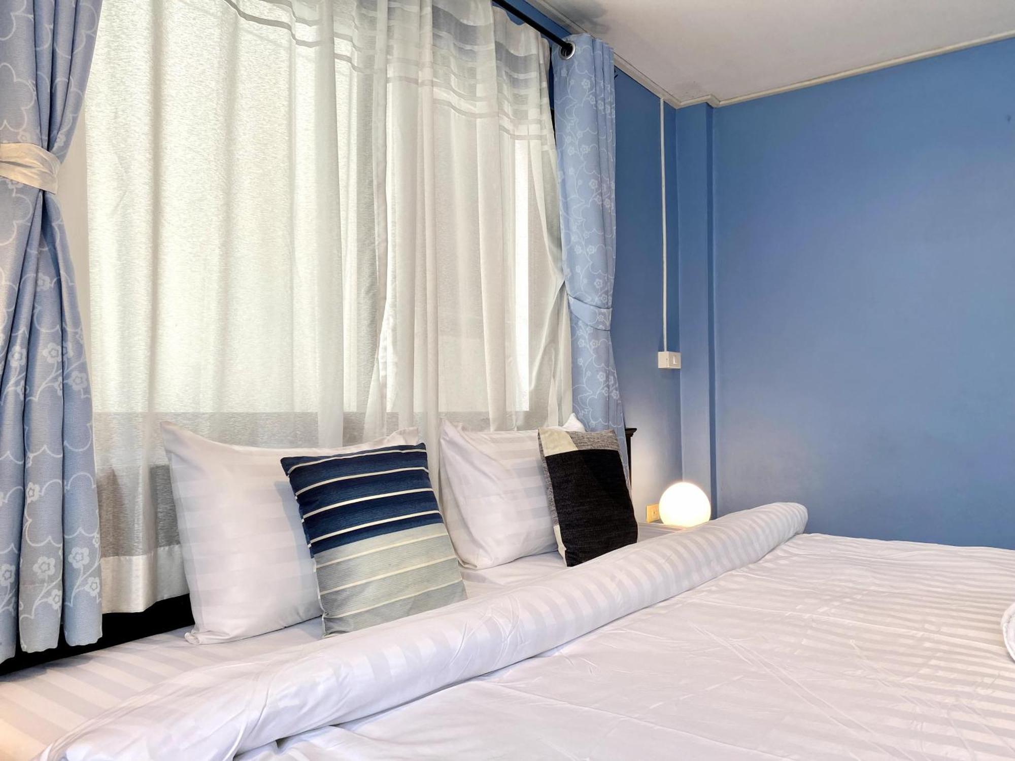 Beachwalk Minotel Patong Exterior photo